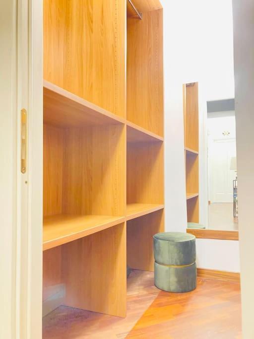 Re Gallo Luxury Apartment Plebiscito In Via Chiaia Napoli Bagian luar foto