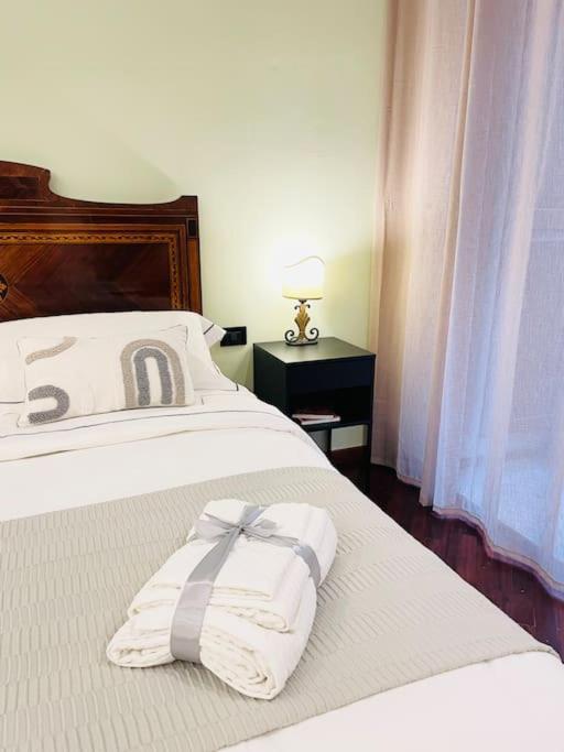 Re Gallo Luxury Apartment Plebiscito In Via Chiaia Napoli Bagian luar foto